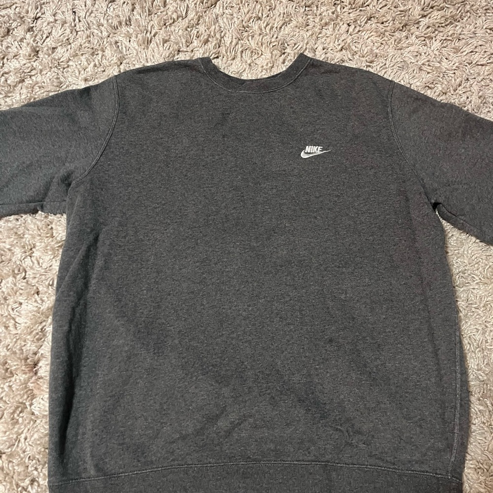 Nike Men's Gray Sweater
